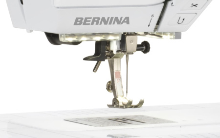 BERNINA 475 QE от магазина Promily в Ессентуках